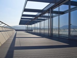 Lame de terrasse en composite UPM ProFi Deck 150 - Gris granité (Suisse)