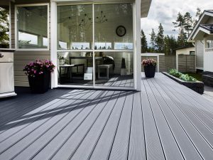 Lame de terrasse en composite UPM ProFi Deck 150 - Gris granité (Finlande)