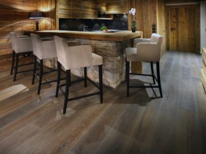 Vermont - Parquet contrecollé en chêne huilé finition rabotée main, sciée et brossée