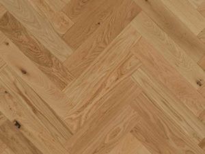 Parquet contrecollé en chêne huilé naturel de la gamme Chalet avec un motif à bâtons rompus