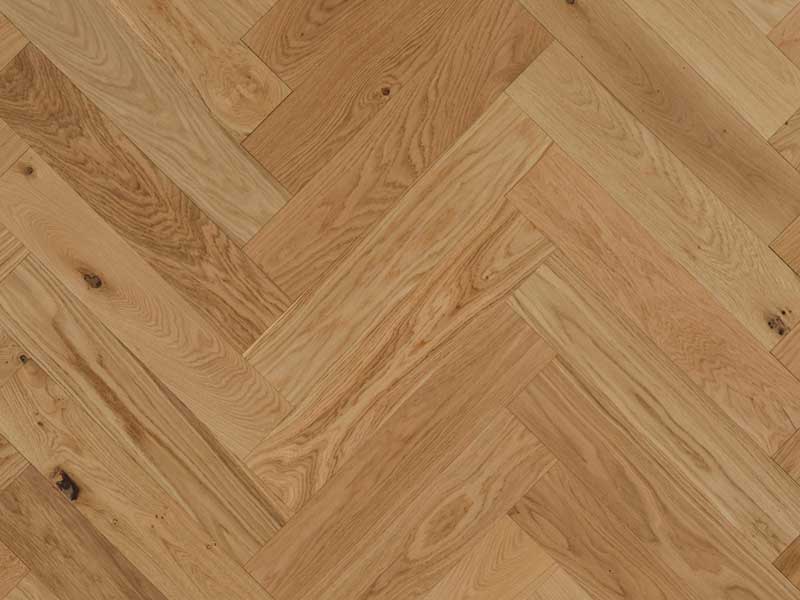 Parquet contrecollé en chêne huilé naturel de la gamme Chalet avec un motif à bâtons rompus