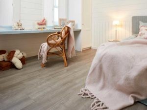 Chambre habillée d'un revêtement de sol Connect 8 V4 décor Java light grey